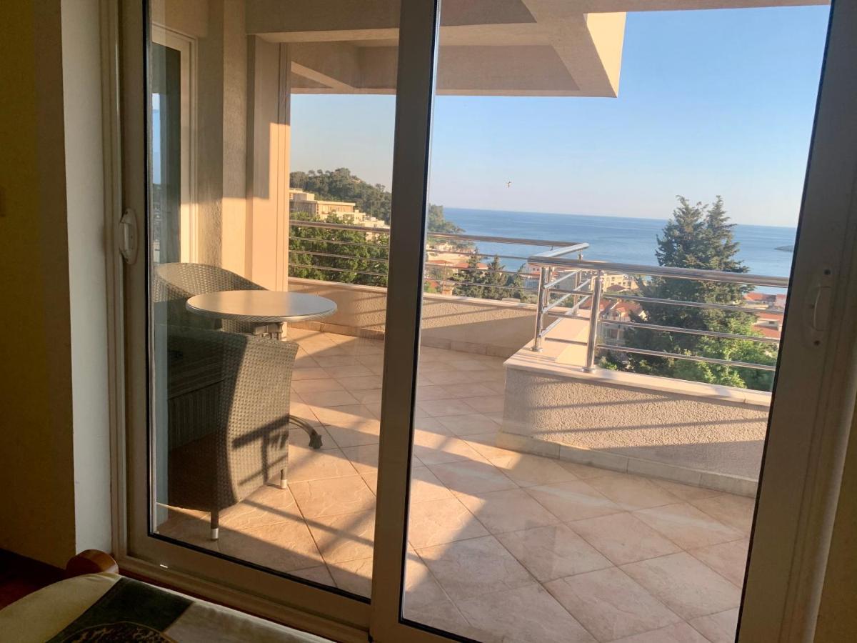 Blue Sky Apartment Petrovac المظهر الخارجي الصورة